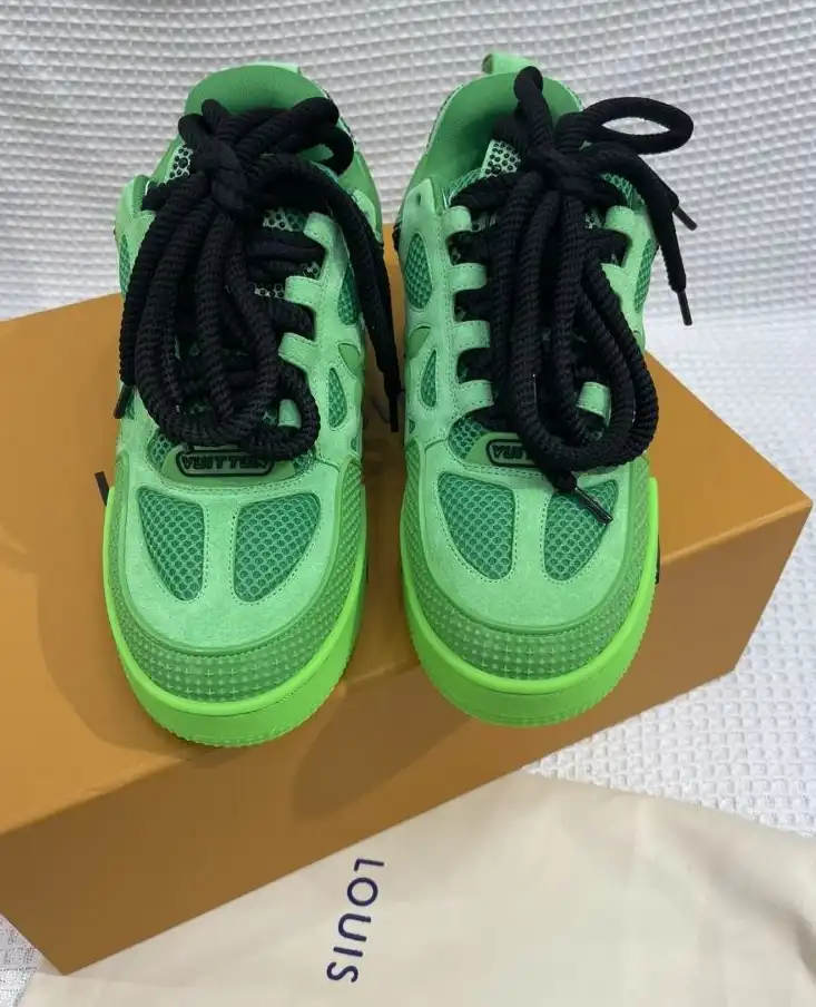 hype Louis Vuitton Sneakers