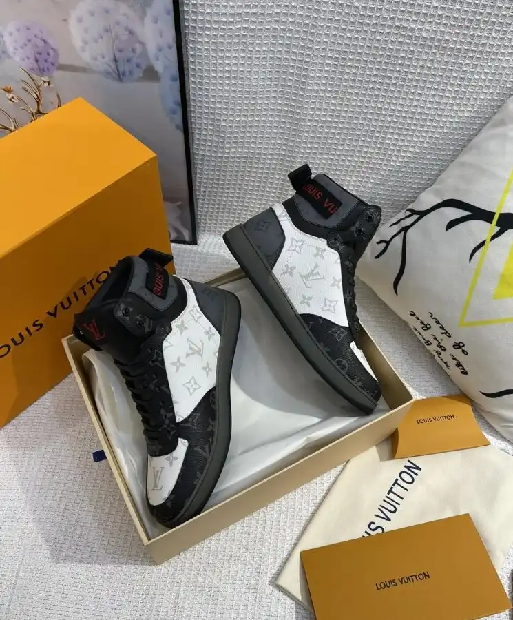 hype Louis Vuitton Sneakers