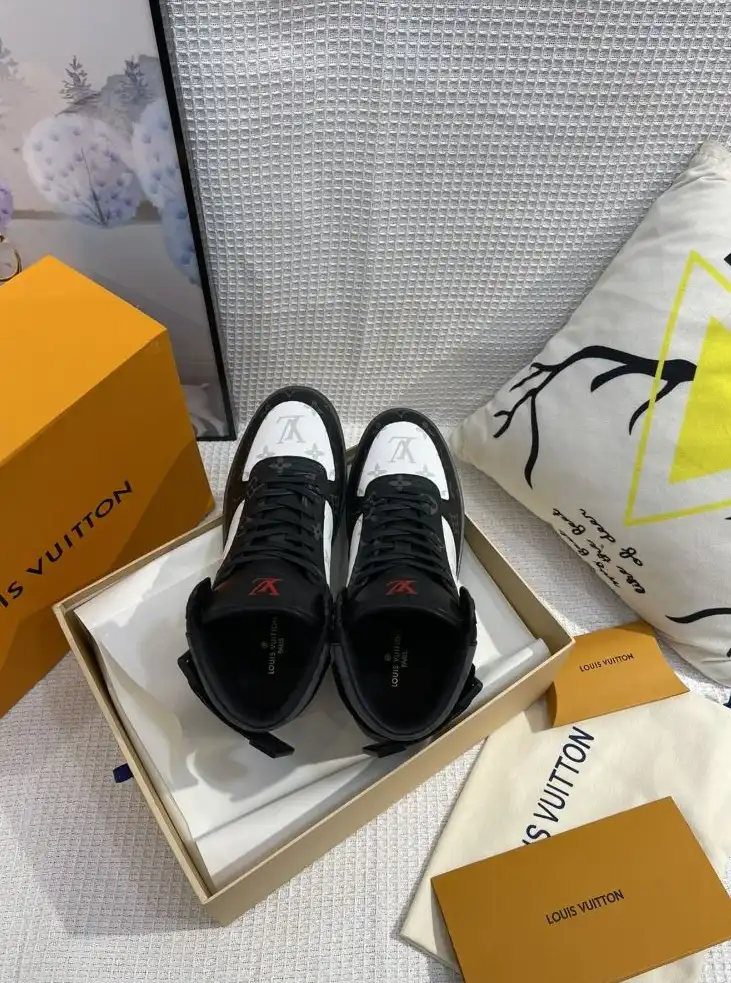 hype Louis Vuitton Sneakers