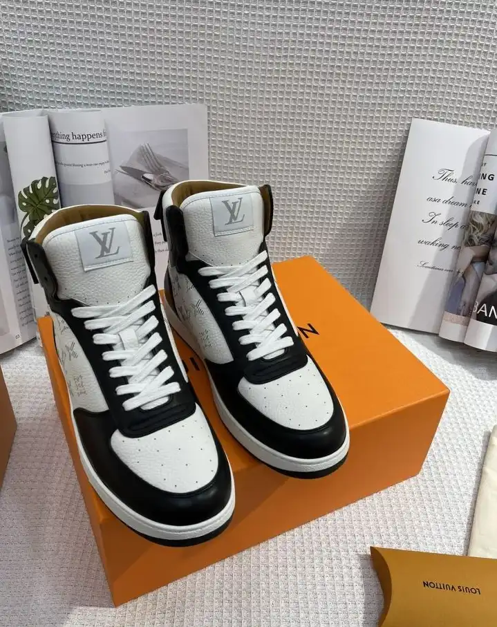 hype Louis Vuitton Sneakers