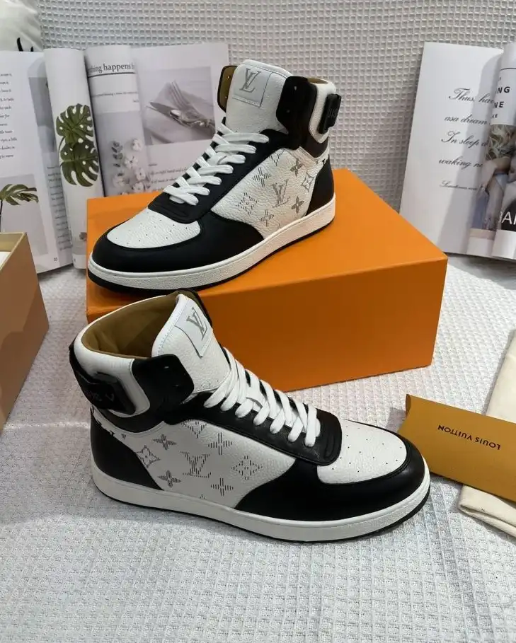 hype Louis Vuitton Sneakers