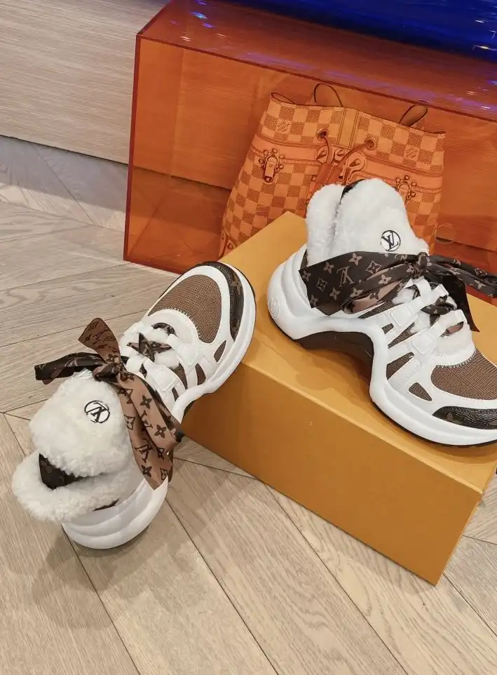 hype Louis Vuitton Sneakers