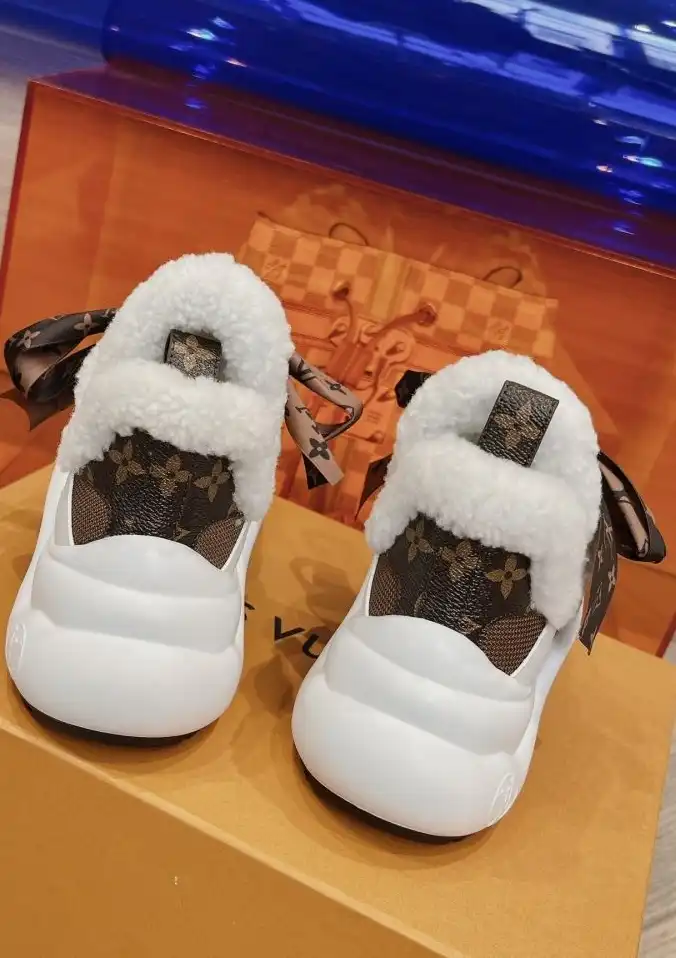 hype Louis Vuitton Sneakers