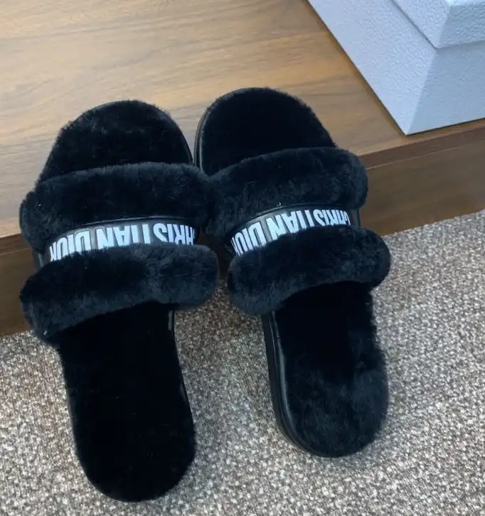 hype Christian Dior Slippers