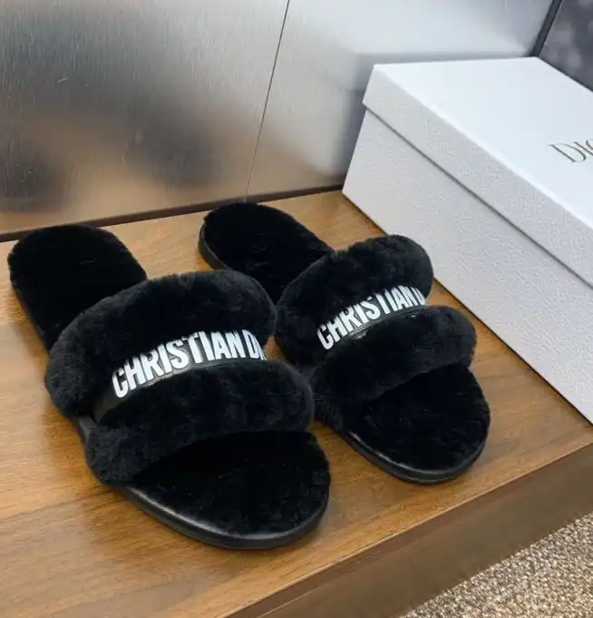 hype Christian Dior Slippers