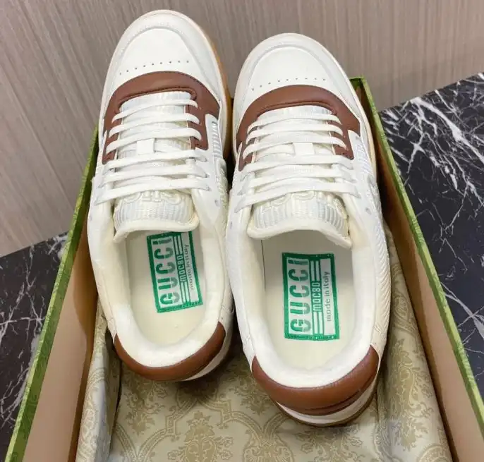 hype Gucci Sneakers