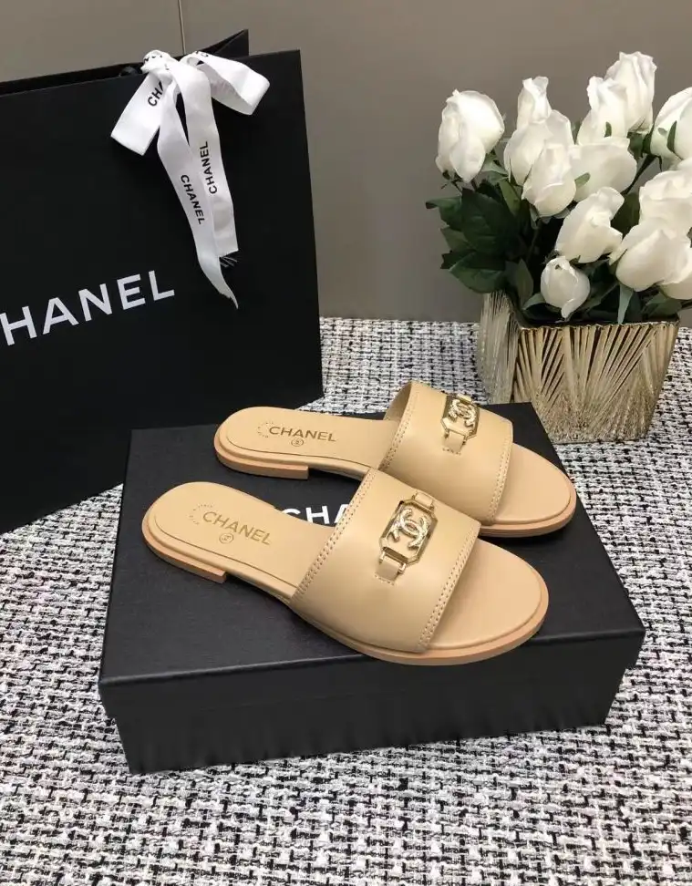 hype Chanel Slippers