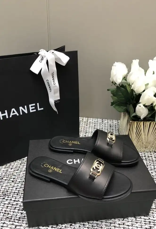 hype Chanel Slippers