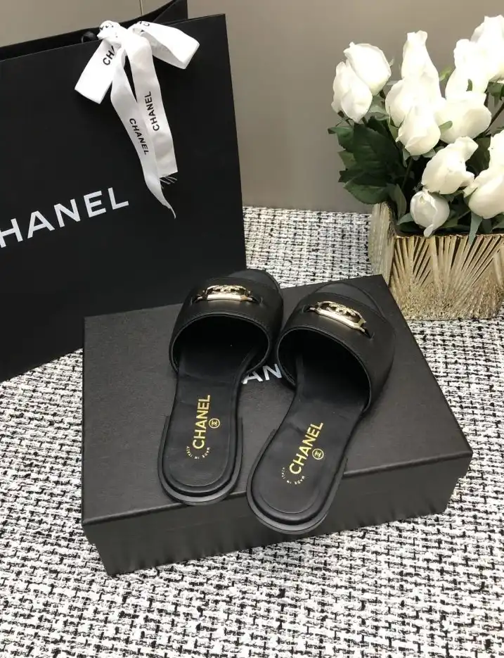 hype Chanel Slippers