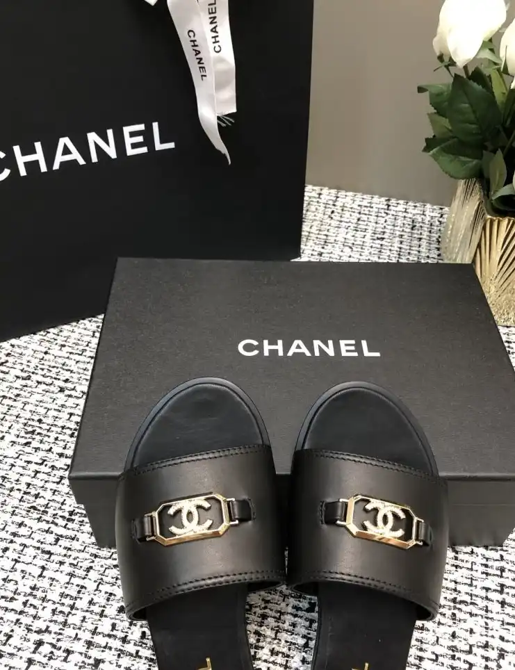 hype Chanel Slippers