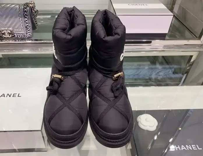 hype Chanel Boots