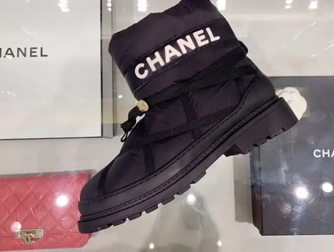 hype Chanel Boots