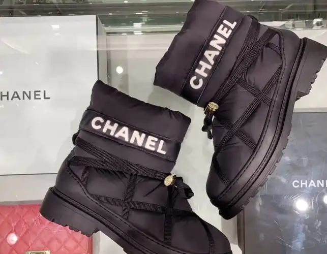 hype Chanel Boots