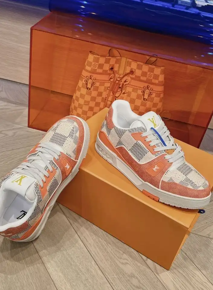 hype Louis Vuitton Sneakers