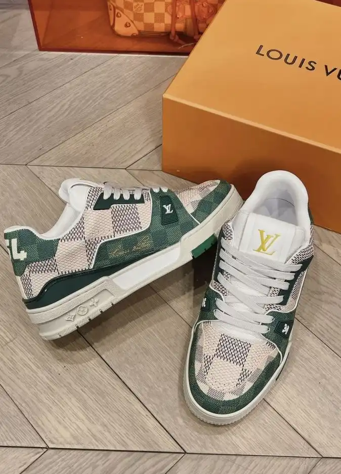 hype Louis Vuitton Sneakers