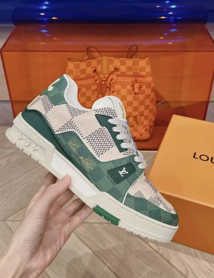 hype Louis Vuitton Sneakers