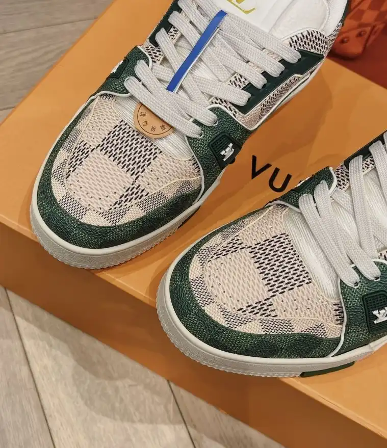 hype Louis Vuitton Sneakers