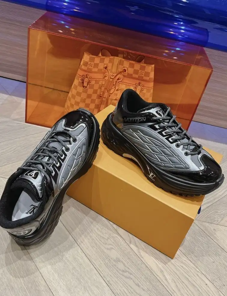 hype Louis Vuitton Sneakers