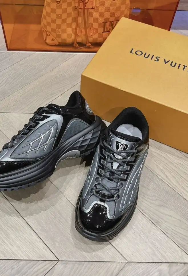 hype Louis Vuitton Sneakers