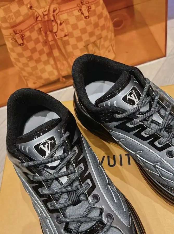 hype Louis Vuitton Sneakers