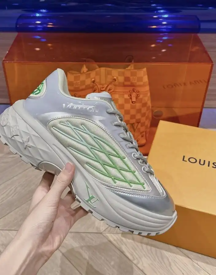 hype Louis Vuitton Sneakers