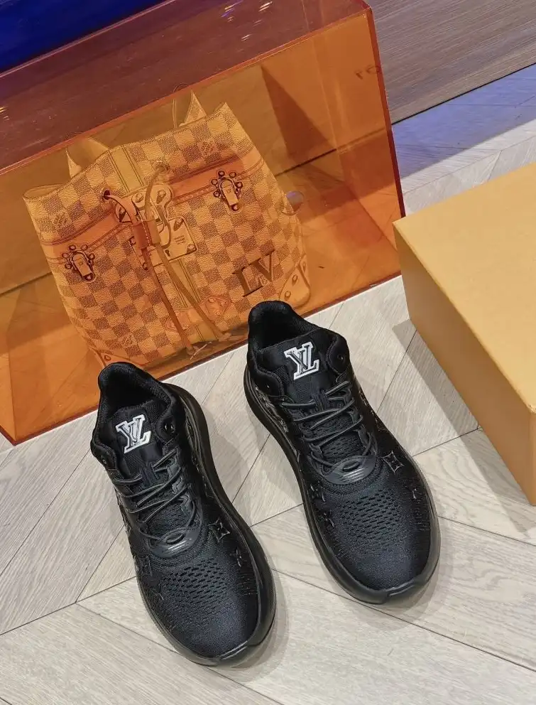 hype Louis Vuitton Sneakers