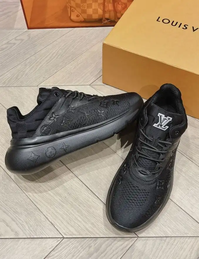 hype Louis Vuitton Sneakers