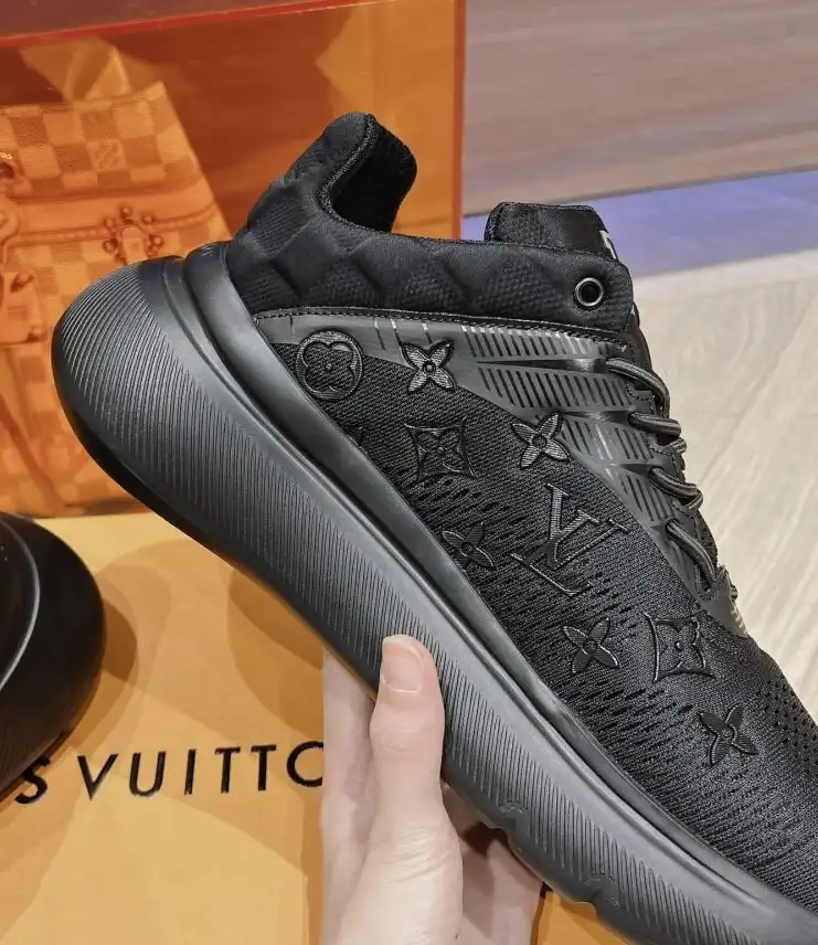 hype Louis Vuitton Sneakers