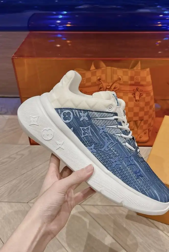 hype Louis Vuitton Sneakers