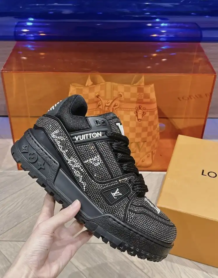 hype Louis Vuitton Sneakers