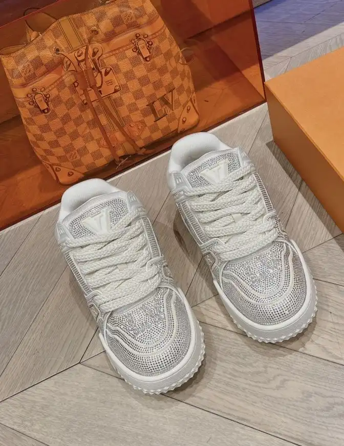 hype Louis Vuitton Sneakers