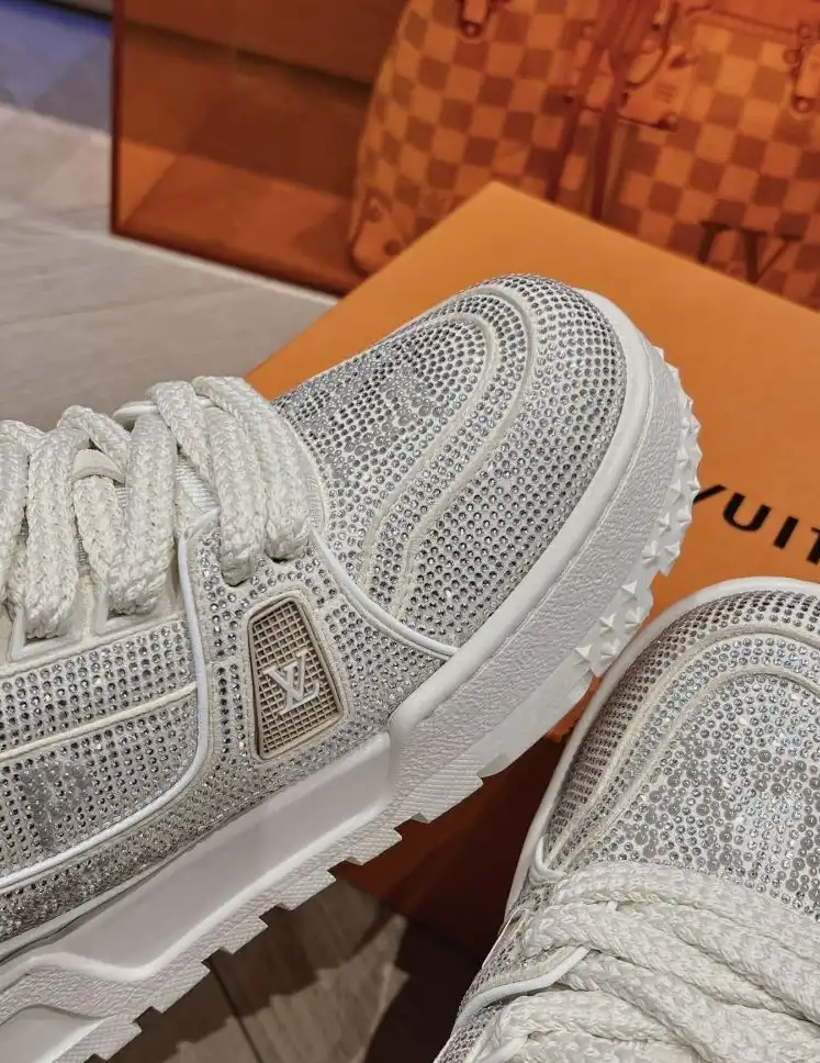 hype Louis Vuitton Sneakers