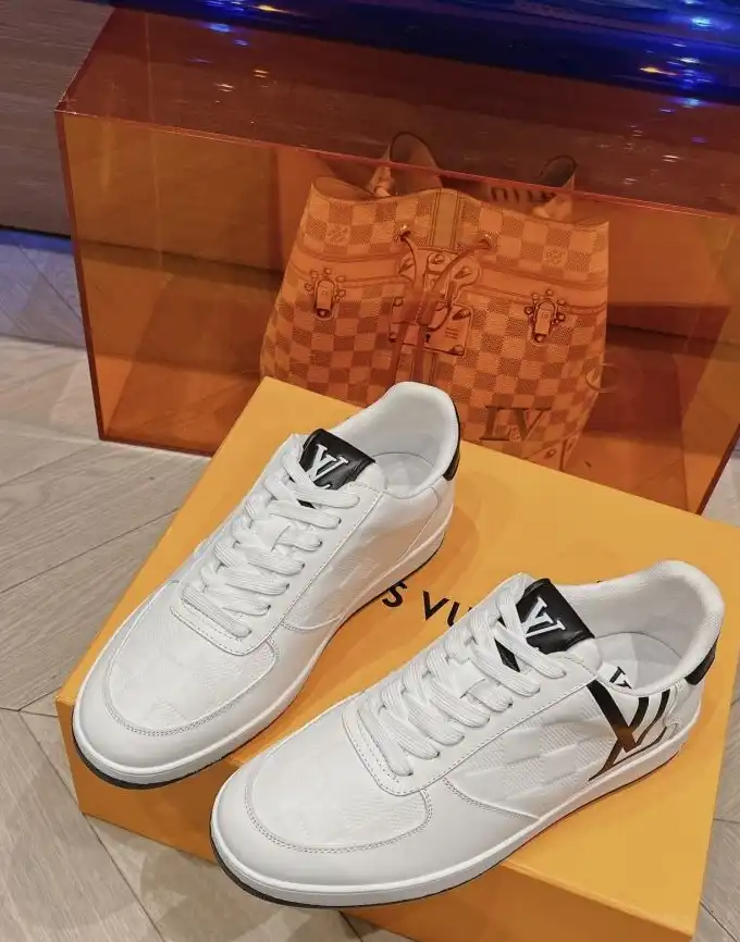 hype Louis Vuitton Sneakers