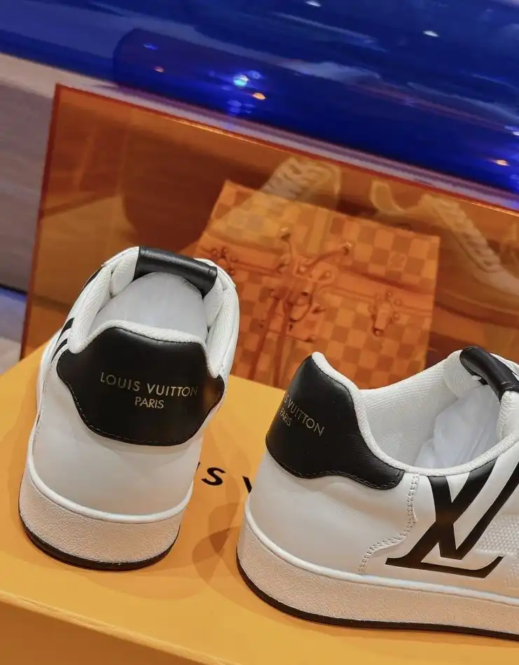 hype Louis Vuitton Sneakers