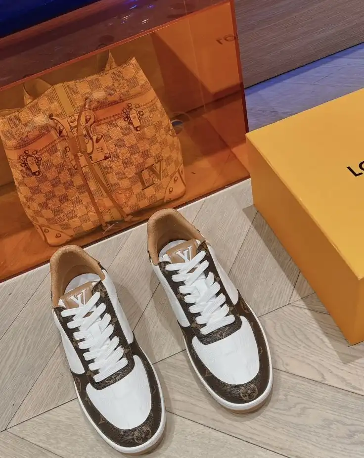 hype Louis Vuitton Sneakers