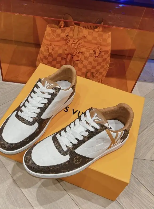 hype Louis Vuitton Sneakers