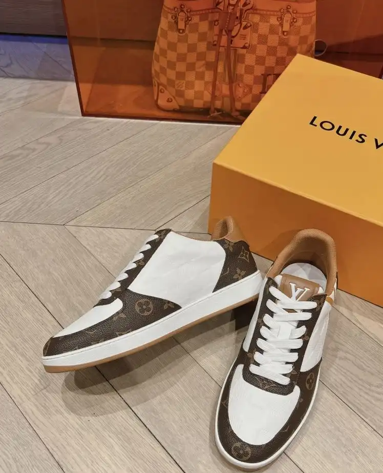 hype Louis Vuitton Sneakers