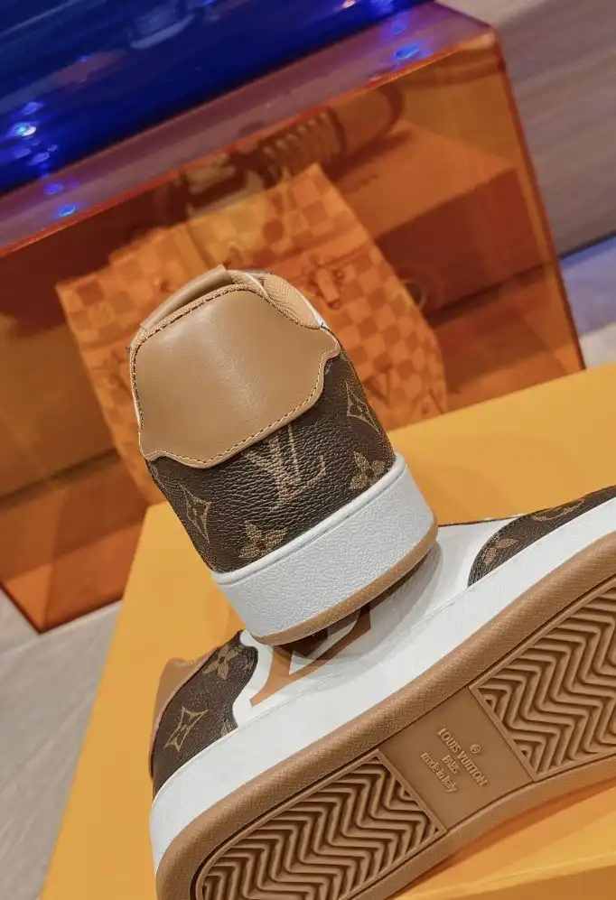 hype Louis Vuitton Sneakers