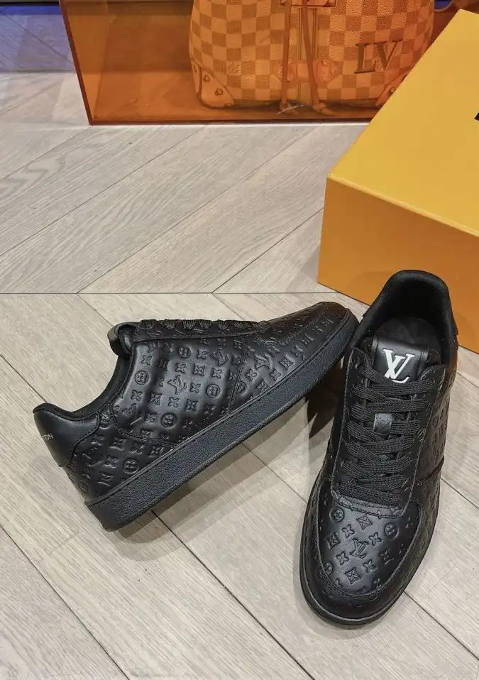 hype Louis Vuitton Sneakers