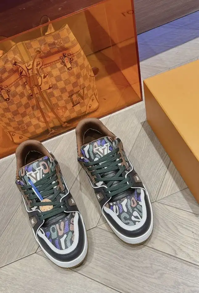 hype Louis Vuitton Sneakers