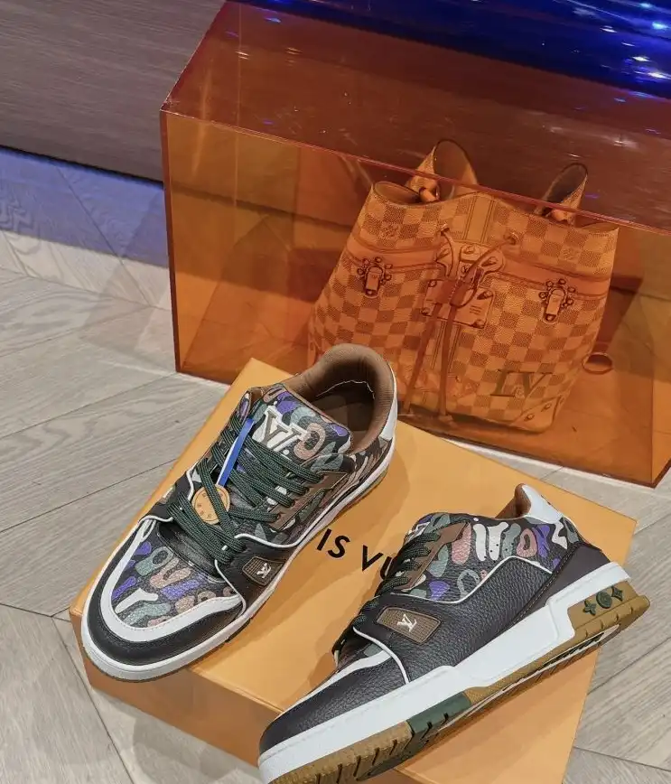 hype Louis Vuitton Sneakers