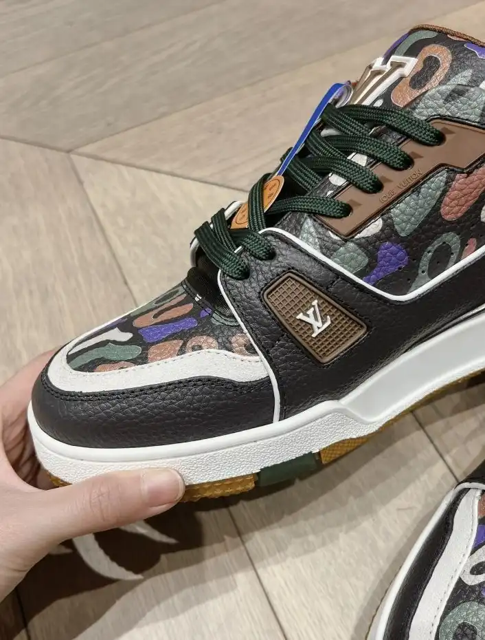 hype Louis Vuitton Sneakers