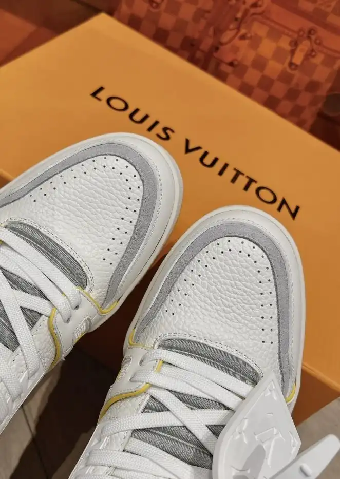 hype Louis Vuitton Sneakers