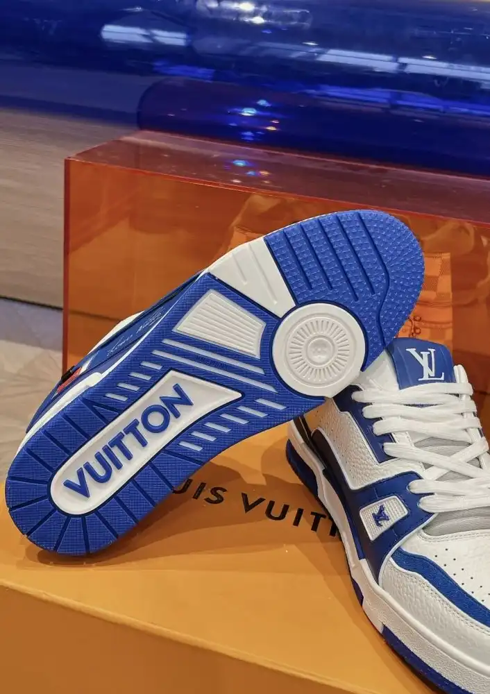 hype Louis Vuitton Sneakers