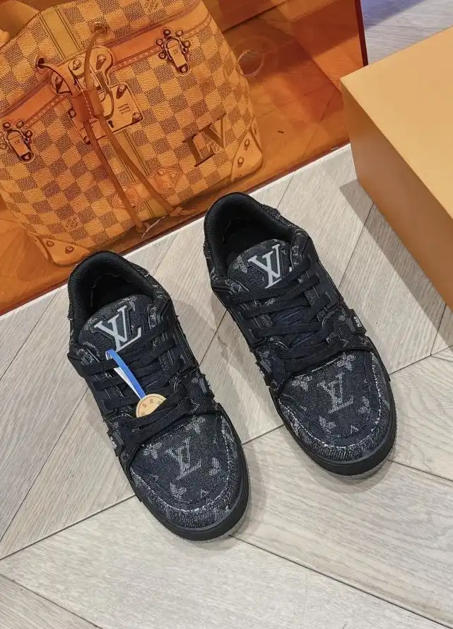 hype Louis Vuitton Sneakers