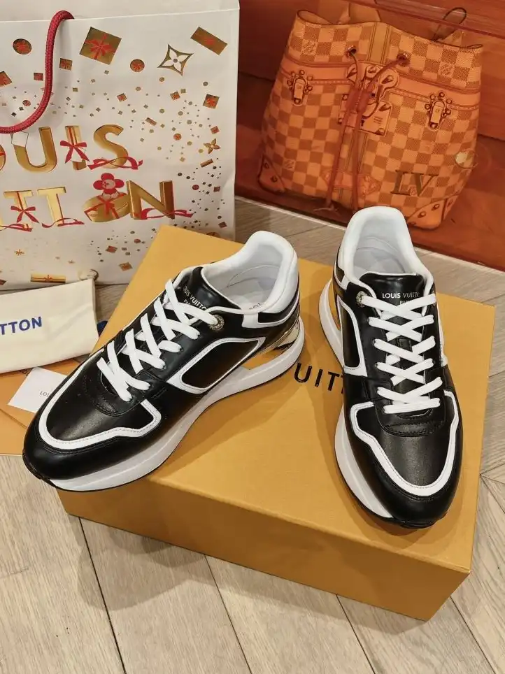 hype Louis Vuitton Sneakers