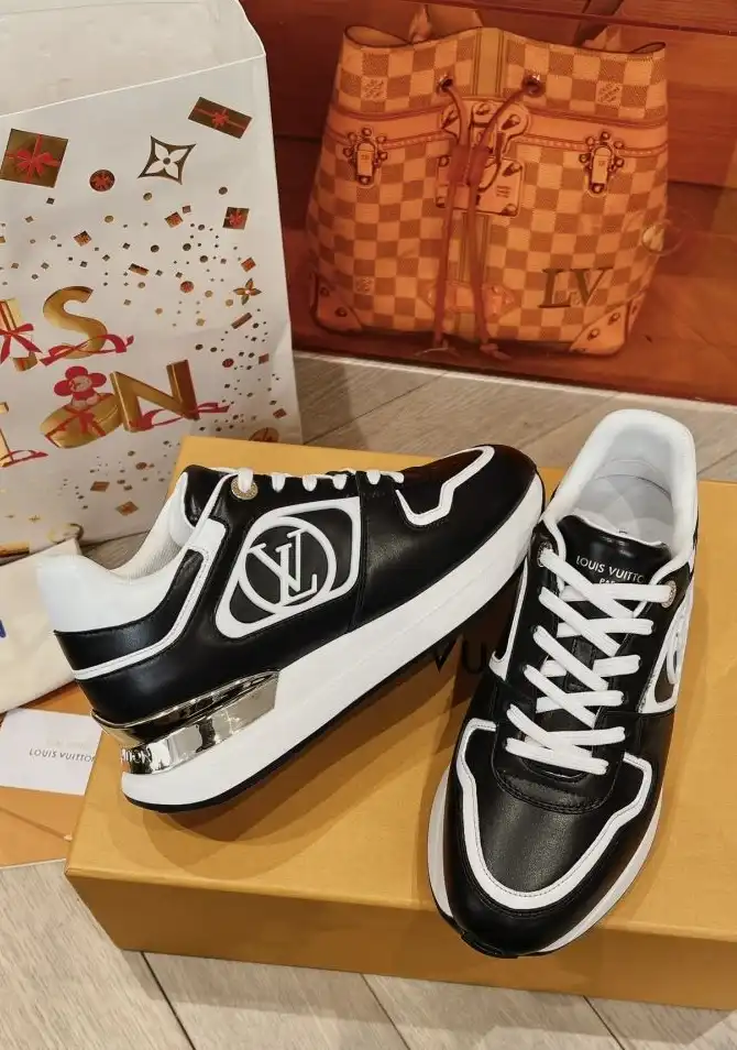 hype Louis Vuitton Sneakers