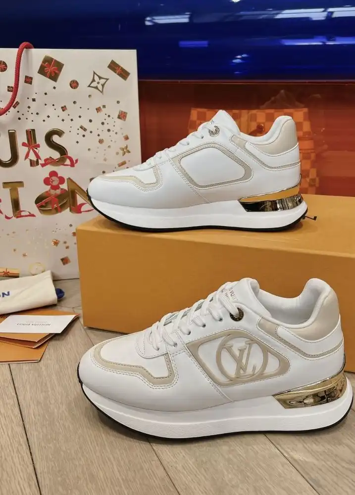 hype Louis Vuitton Sneakers