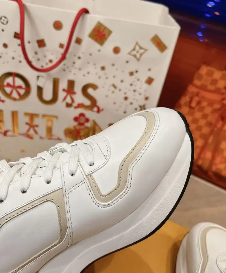 hype Louis Vuitton Sneakers