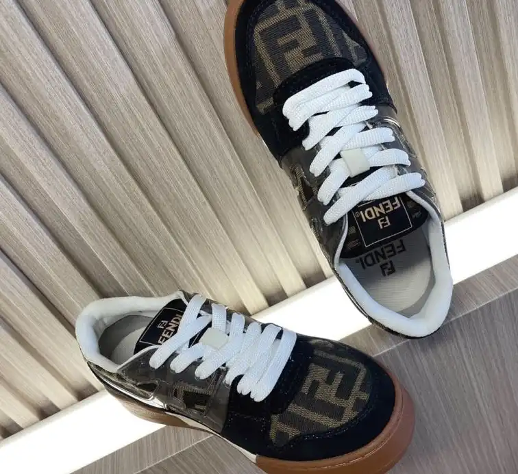 hype Christian Dior Sneakers